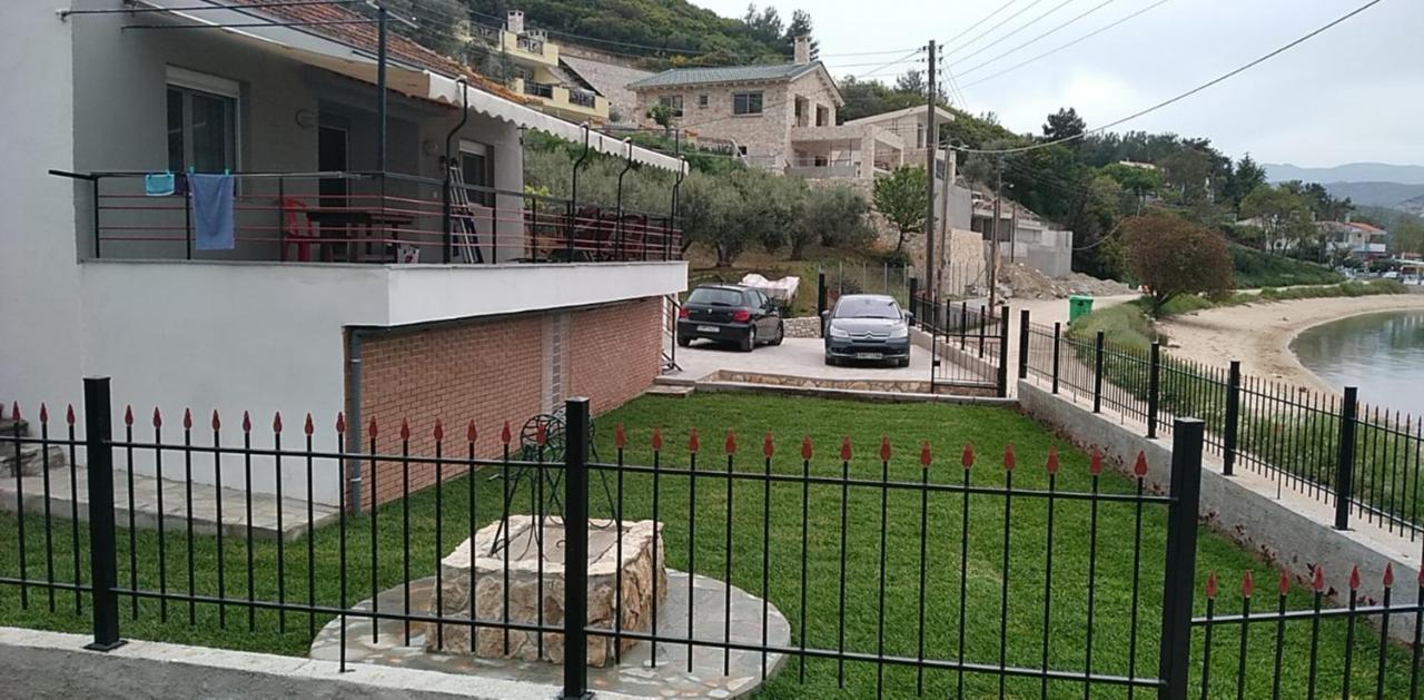 Villa Alexandra Nea Iraklitsa Buitenkant foto