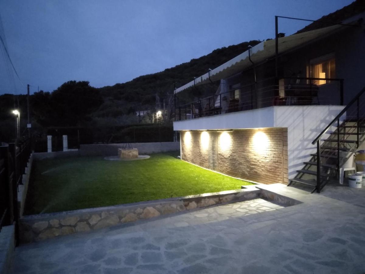 Villa Alexandra Nea Iraklitsa Buitenkant foto